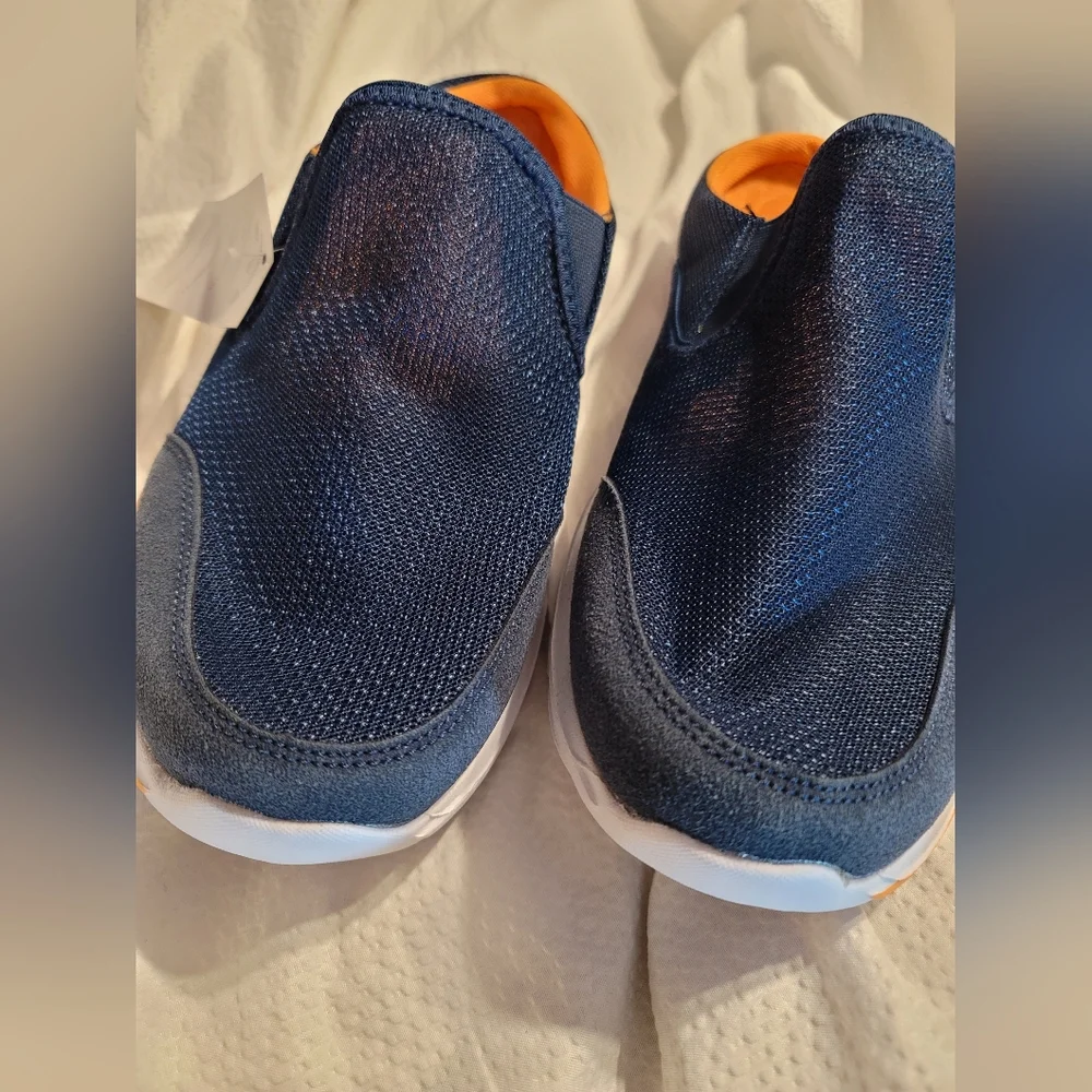 NWT MENS MESH COMFORT WALKING SNEAKER BEACH SHOE